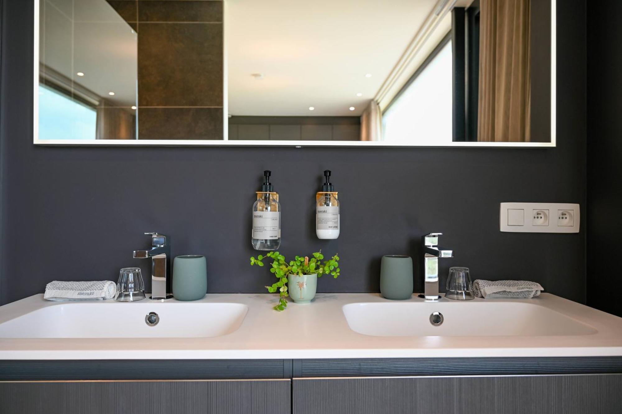 Apartamento Penthouse La Naturale Zeezicht Brujas